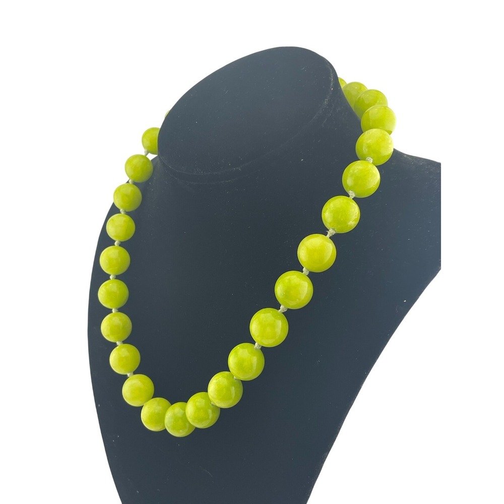 Statement Bead Necklace green chalcedony hand knotted runway jewelry 925 clasp - Picture 2 of 14